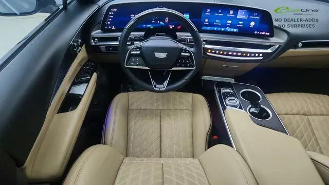 2024 Cadillac iQ Luxury w/1SE