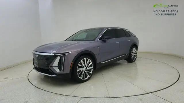 2024 Cadillac iQ Luxury w/1SE