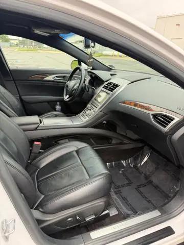 2017 Lincoln MKZ Select