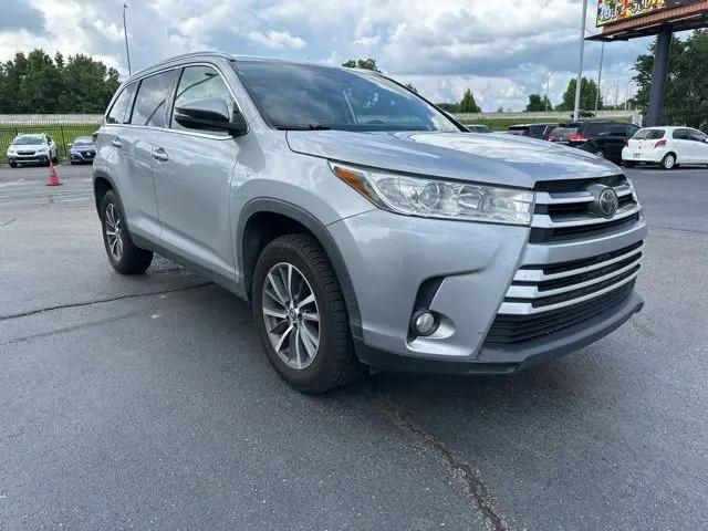 2019 Toyota Highlander SE for sale in Memphis, TN