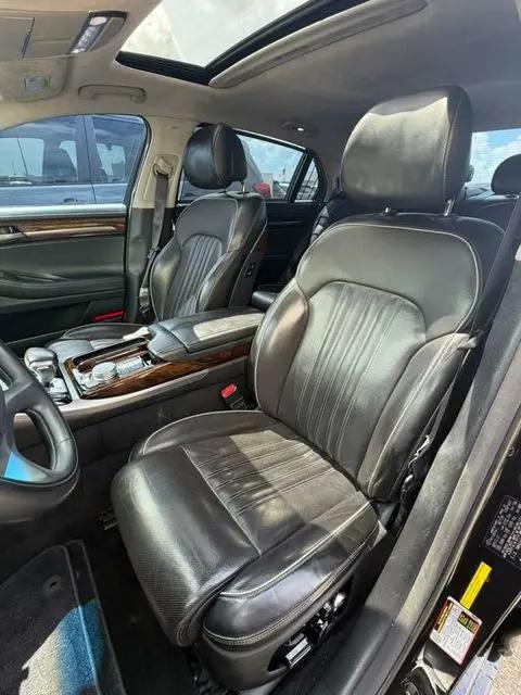 2018 Genesis G90 3.3T Premium