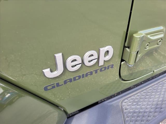 2022 Jeep Gladiator Overland