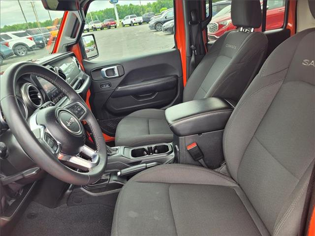 2023 Jeep Wrangler 4-Door Sahara