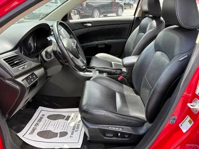2013 Suzuki Kizashi Sport SLS