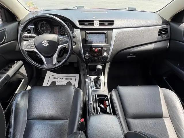 2013 Suzuki Kizashi Sport SLS