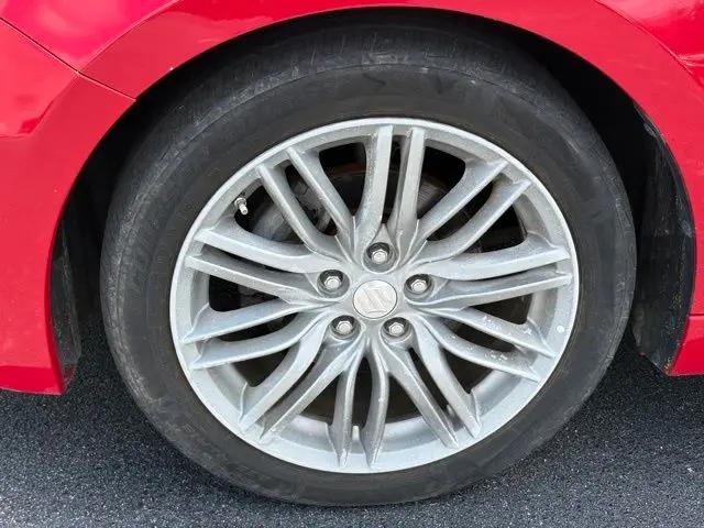 2013 Suzuki Kizashi Sport SLS