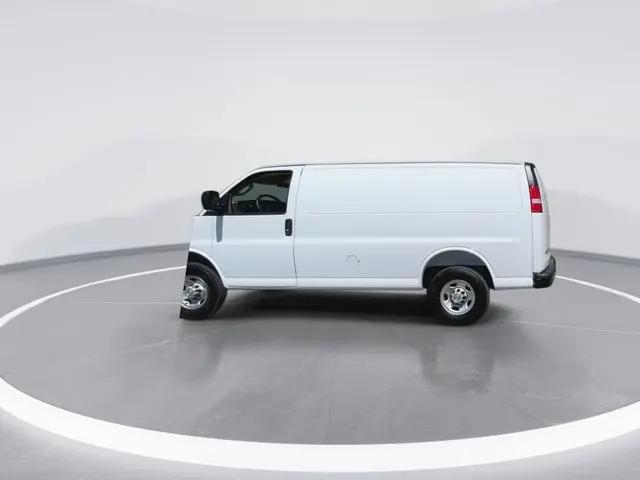 2025 Chevrolet Express Cargo Van RWD 2500 Regular Wheelbase WT