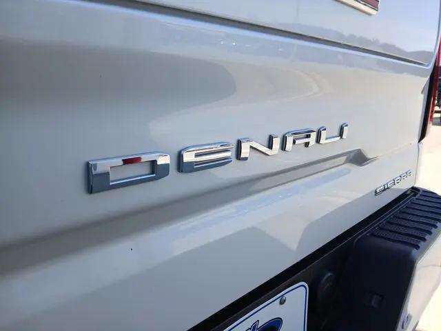 2021 GMC Sierra 1500 4WD Crew Cab Short Box Denali