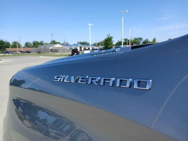 2025 Chevrolet Silverado 1500 4WD Crew Cab Short Bed LTZ