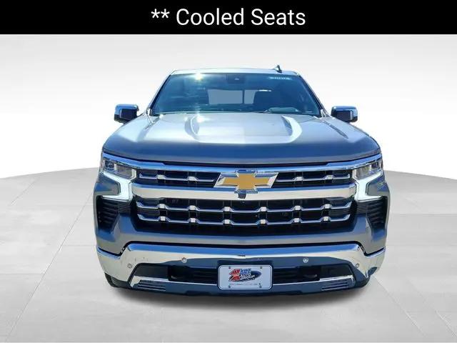 2025 Chevrolet Silverado 1500 4WD Crew Cab Short Bed LTZ