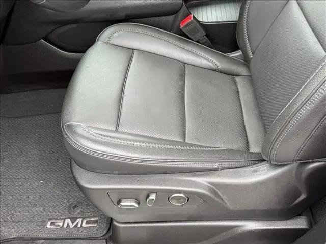 2024 GMC Yukon 4WD Denali