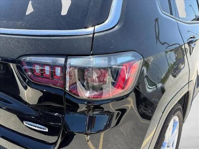2022 Jeep Compass Latitude FWD