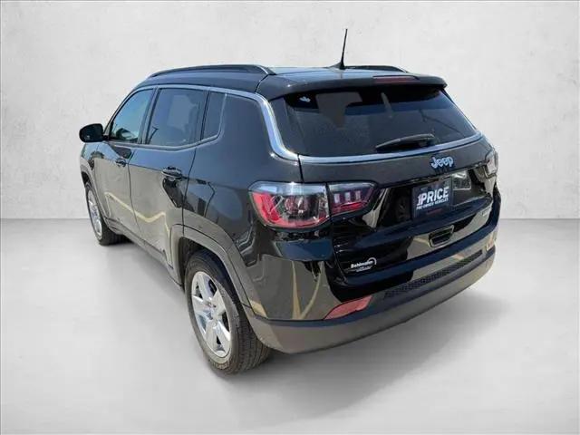 2022 Jeep Compass Latitude FWD