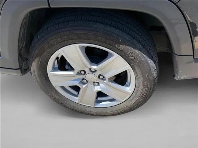 2022 Jeep Compass Latitude FWD