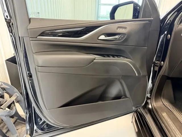 2023 Cadillac Escalade 4WD Sport