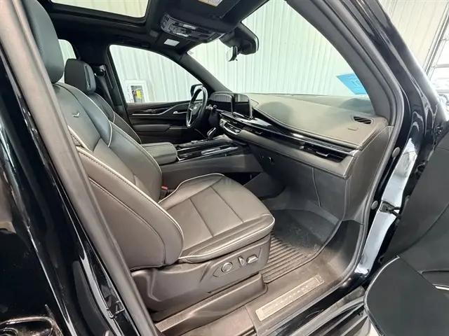 2023 Cadillac Escalade 4WD Sport