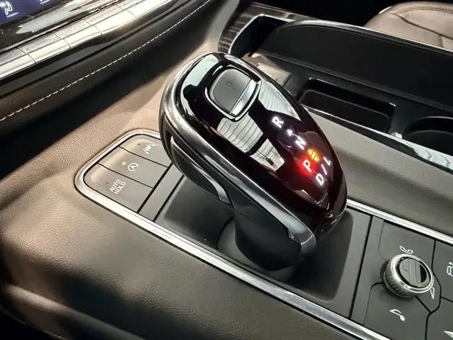 2023 Cadillac Escalade 4WD Sport