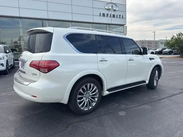 2017 INFINITI QX80 Standard