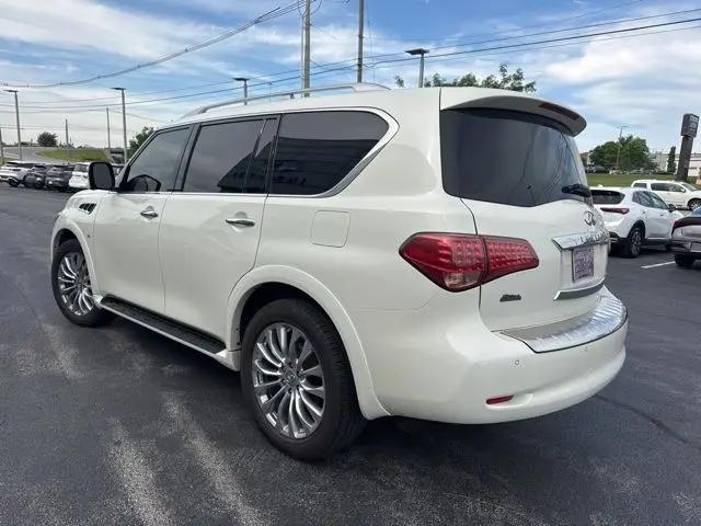 2017 INFINITI QX80 Standard