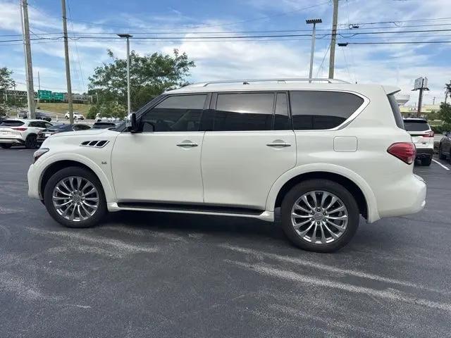 2017 INFINITI QX80 Standard