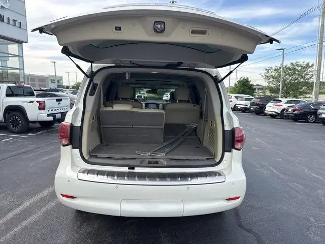 2017 INFINITI QX80 Standard