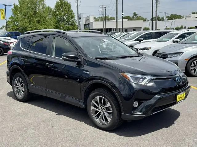2017 Toyota RAV4 Hybrid XLE