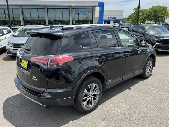2017 Toyota RAV4 Hybrid XLE