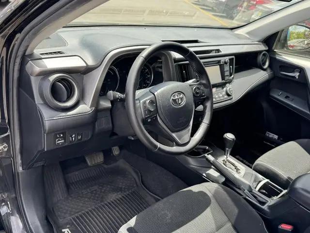 2017 Toyota RAV4 Hybrid XLE