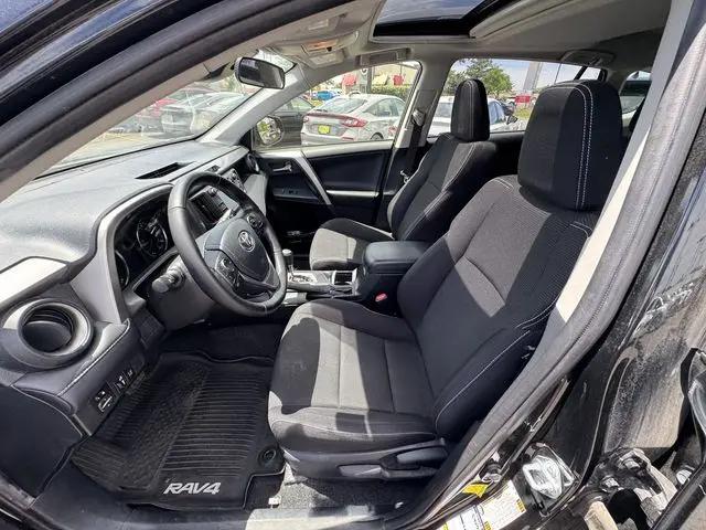 2017 Toyota RAV4 Hybrid XLE