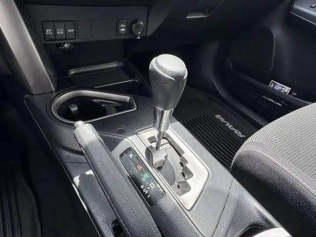 2017 Toyota RAV4 Hybrid XLE