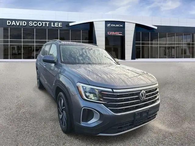 2025 Volkswagen Atlas 2.0T SE w/Technology