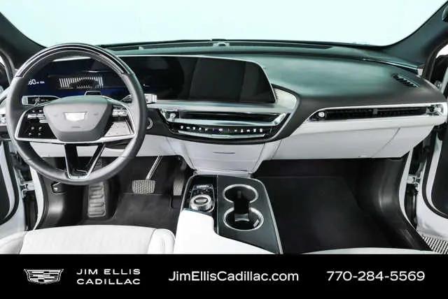 2024 Cadillac iQ Sport w/1SJ