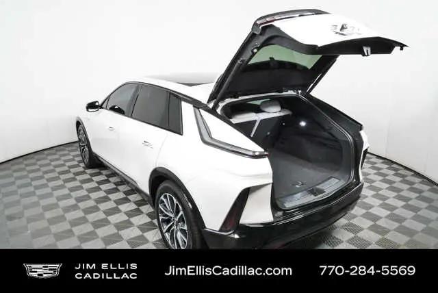 2024 Cadillac iQ Sport w/1SJ