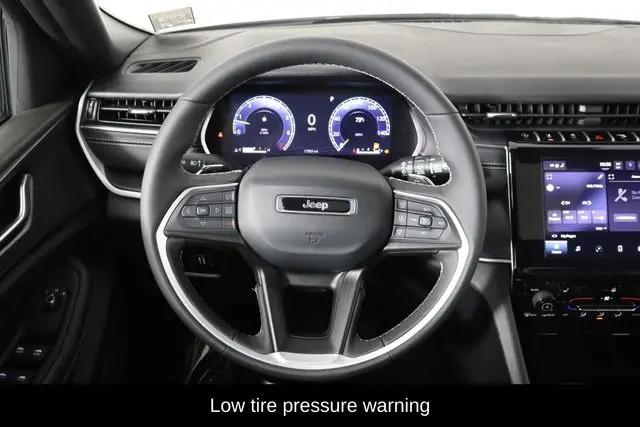 2025 Jeep Grand Cherokee L Altitude X 4x4