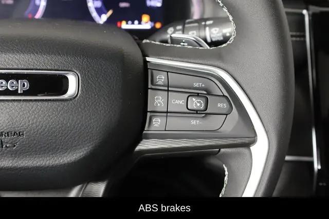 2025 Jeep Grand Cherokee L Altitude X 4x4