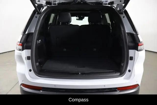 2025 Jeep Grand Cherokee L Altitude X 4x4