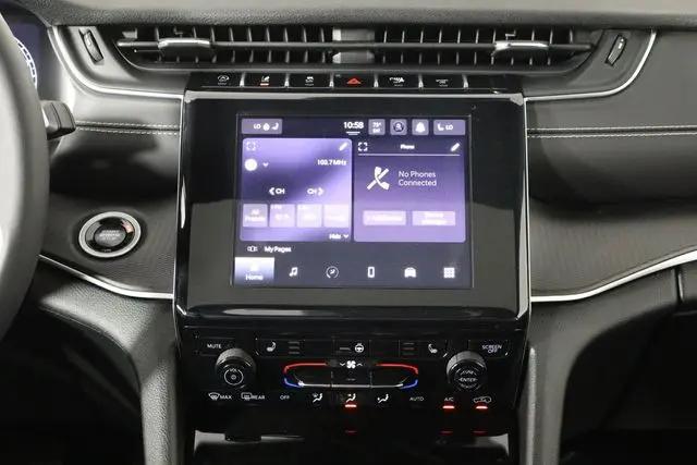 2025 Jeep Grand Cherokee L Altitude X 4x4