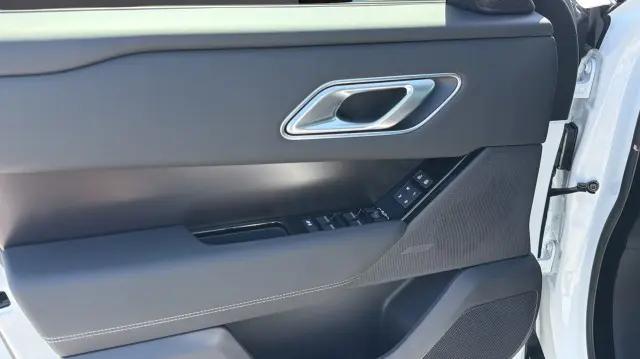 2026 Land Rover Range Rover Velar Belgravia Edition