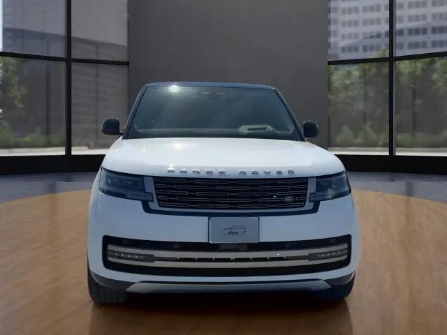 2026 Land Rover Range Rover P530 SE 7 Seat