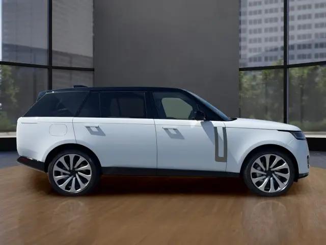 2026 Land Rover Range Rover P530 SE 7 Seat