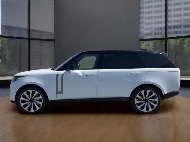 2026 Land Rover Range Rover P530 SE 7 Seat