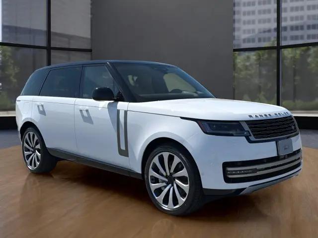2026 Land Rover Range Rover P530 SE 7 Seat