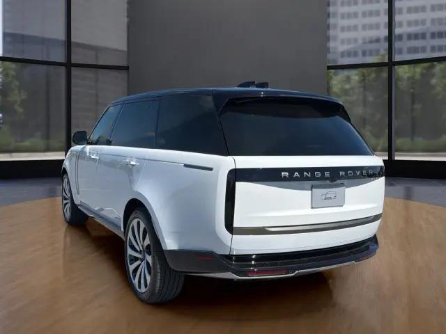 2026 Land Rover Range Rover P530 SE 7 Seat
