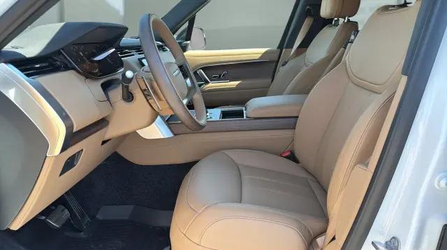 2026 Land Rover Range Rover P530 SE 7 Seat