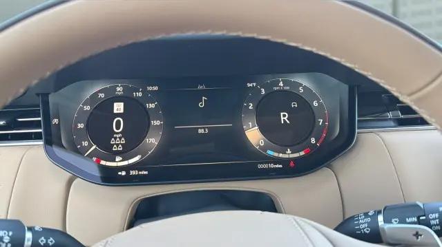 2026 Land Rover Range Rover P530 SE 7 Seat