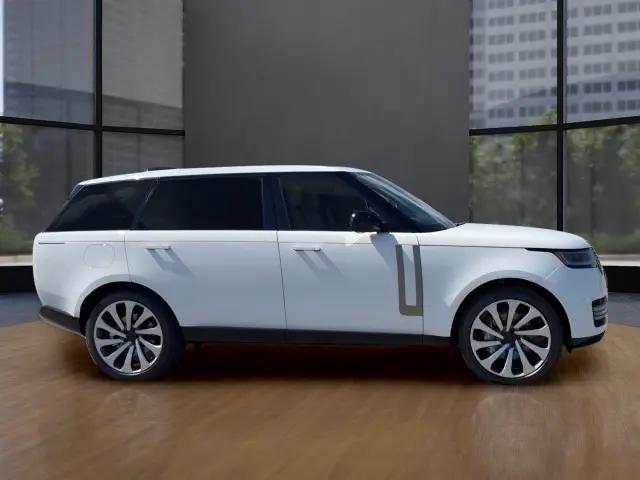 2026 Land Rover Range Rover P530 SE 7 Seat