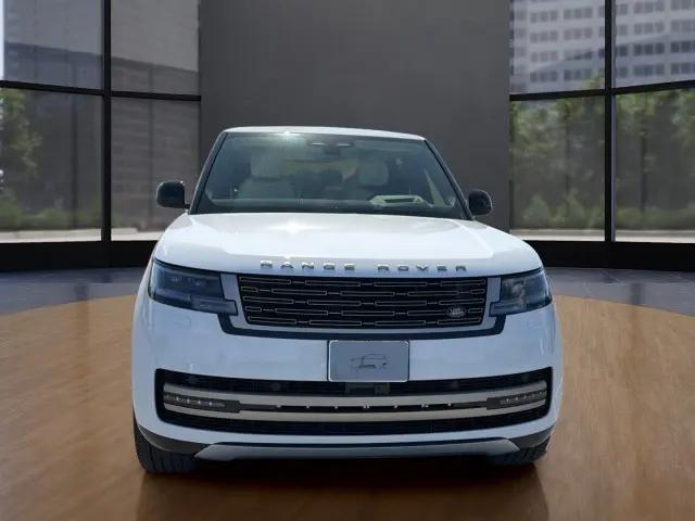 2026 Land Rover Range Rover P530 SE 7 Seat