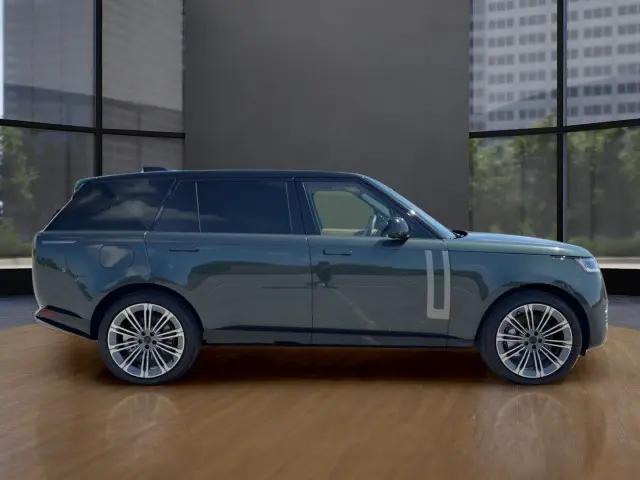 2026 Land Rover Range Rover P530 SE 7 Seat