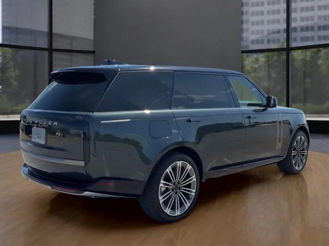 2026 Land Rover Range Rover P530 SE 7 Seat