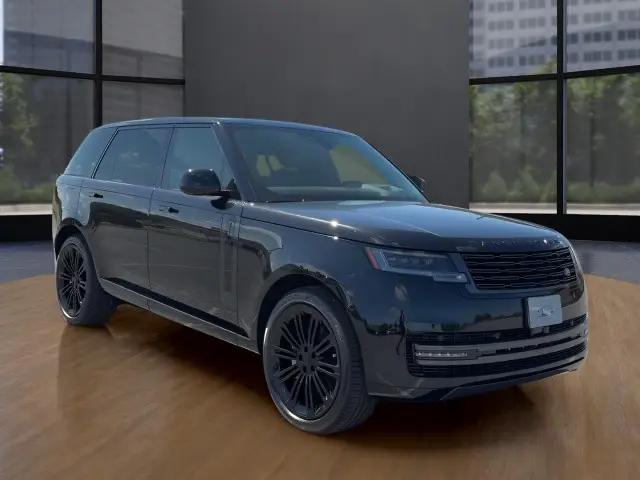 2026 Land Rover Range Rover P400 SE 7 Seat